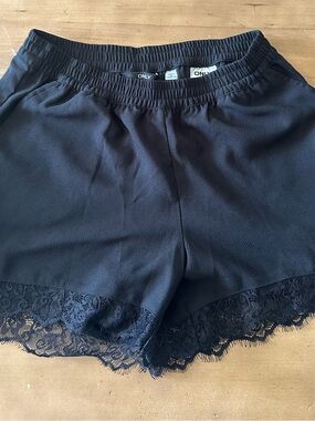 ONLY Black Lace-Trim Elastic Waist Shorts